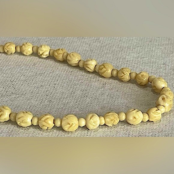 carved rose bone beads graduated hand strung vintage necklace 16 inches - Picture 6 of 7